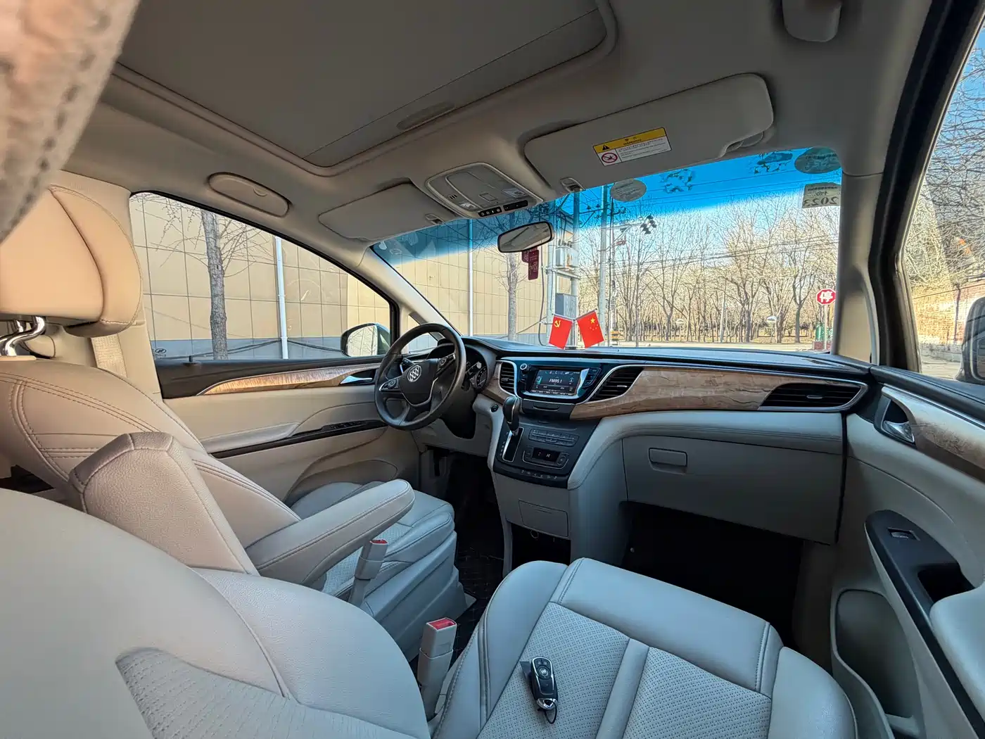 Buick GL8 2017 ES 28T Comfort Type China V фото 16