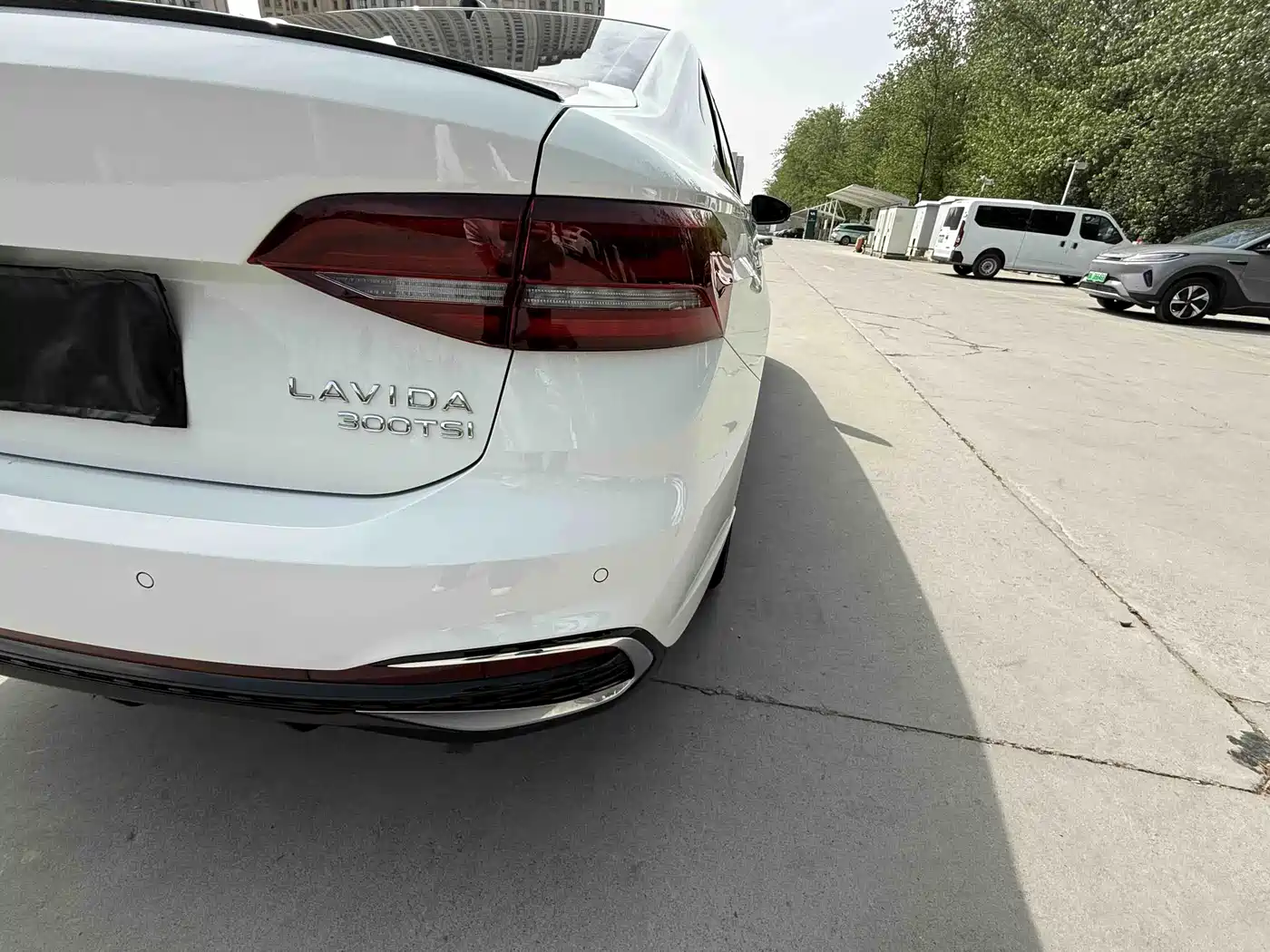 Volkswagen Lavida 2024 Model 300TSI DSG Starlight Leading Edition фото 9