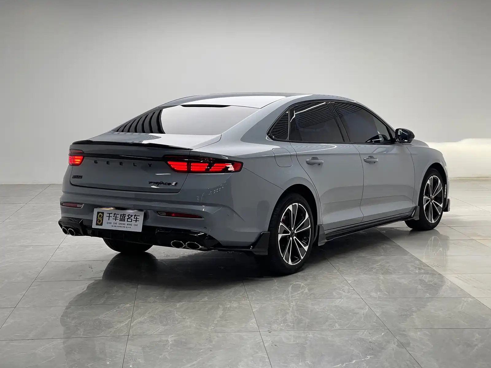 Фото 6 - Geely Preface