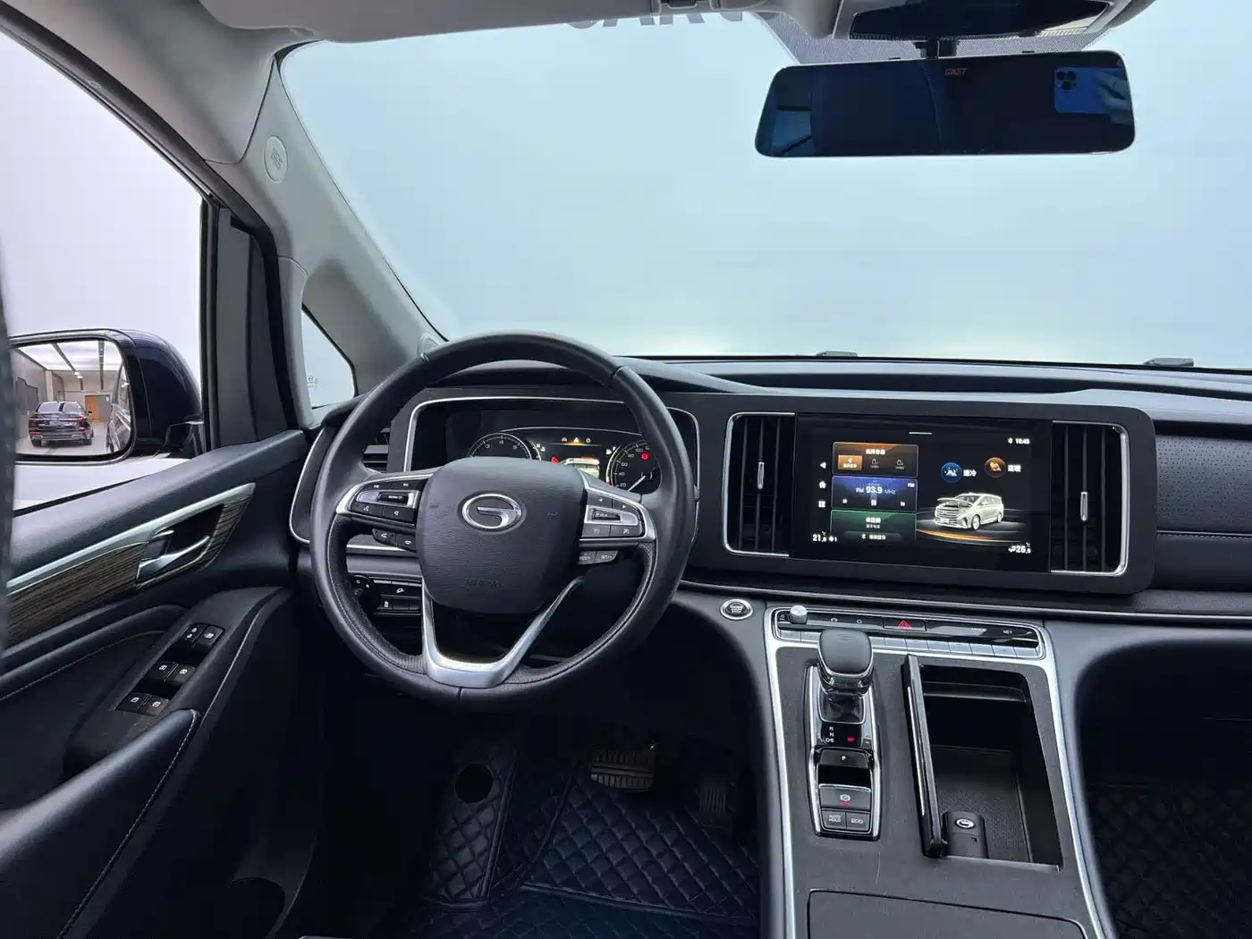 GAC TRUMPCHI M8