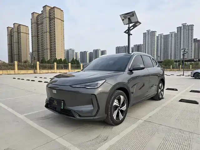 geely-galaxy galaxy-e5