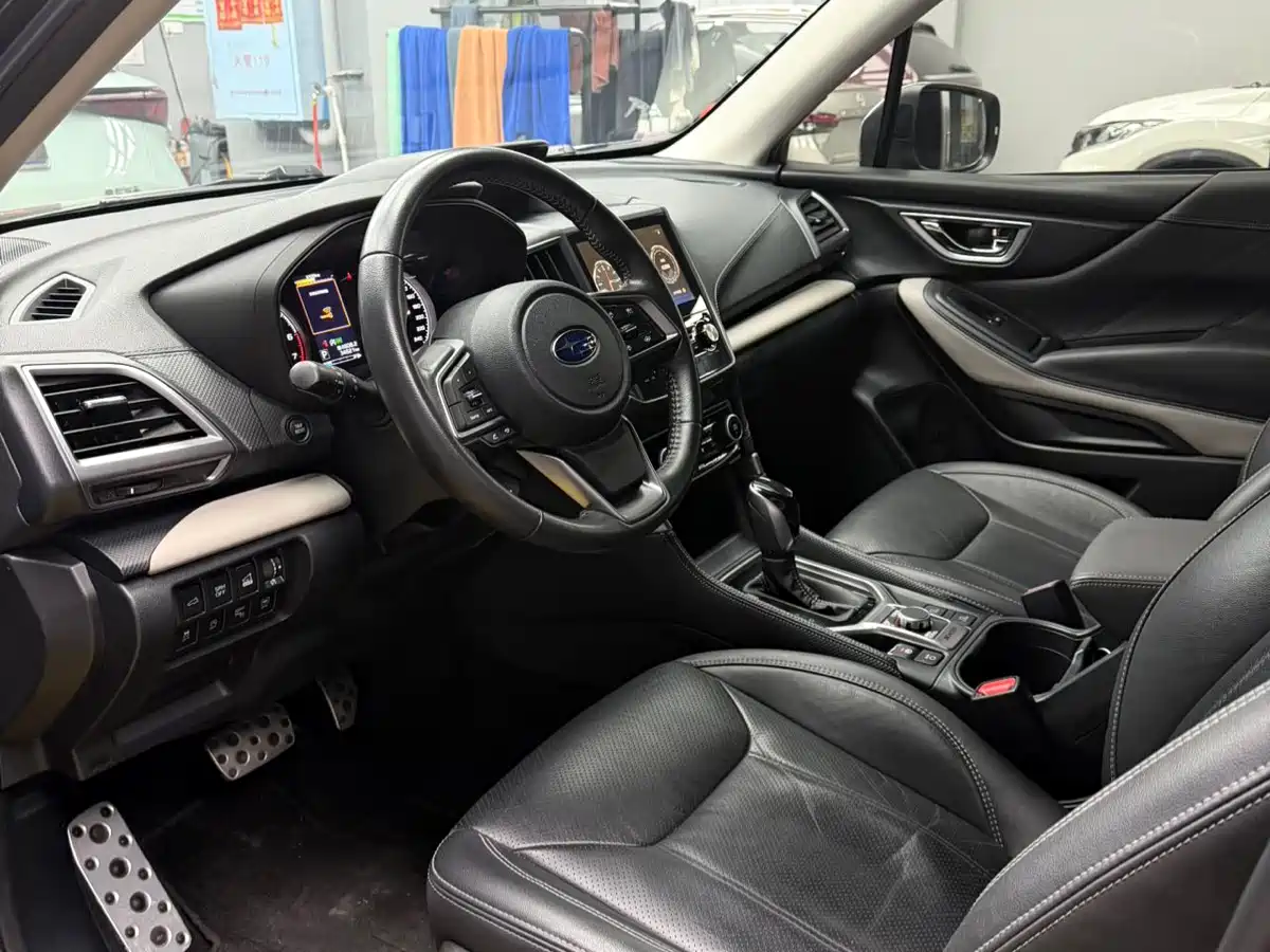 Subaru Forester 2022 2.0i AWD Flagship Edition with EyeSight фото 17