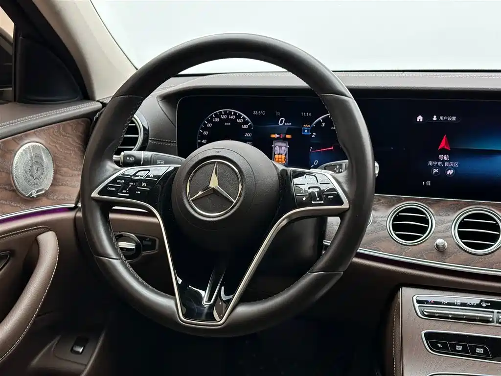  E CLASS