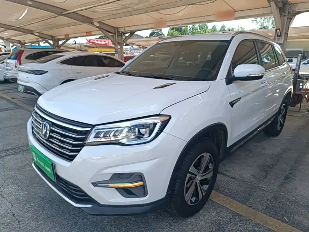 Фото 1 - Changan CS75