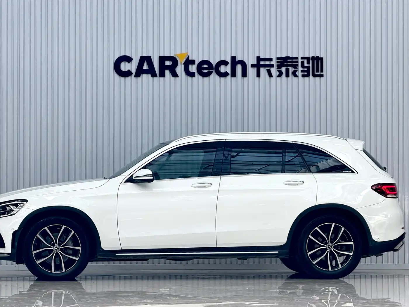 Mercedes-Benz GLC 2020 Facelift GLC 300 L 4MATIC Dynamic фото 2