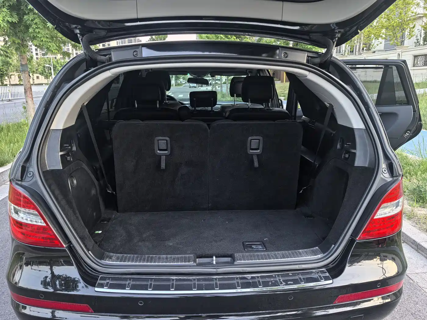 Mercedes-Benz R-Class 2017 R 320 4MATIC Business Collector's Edition фото 14