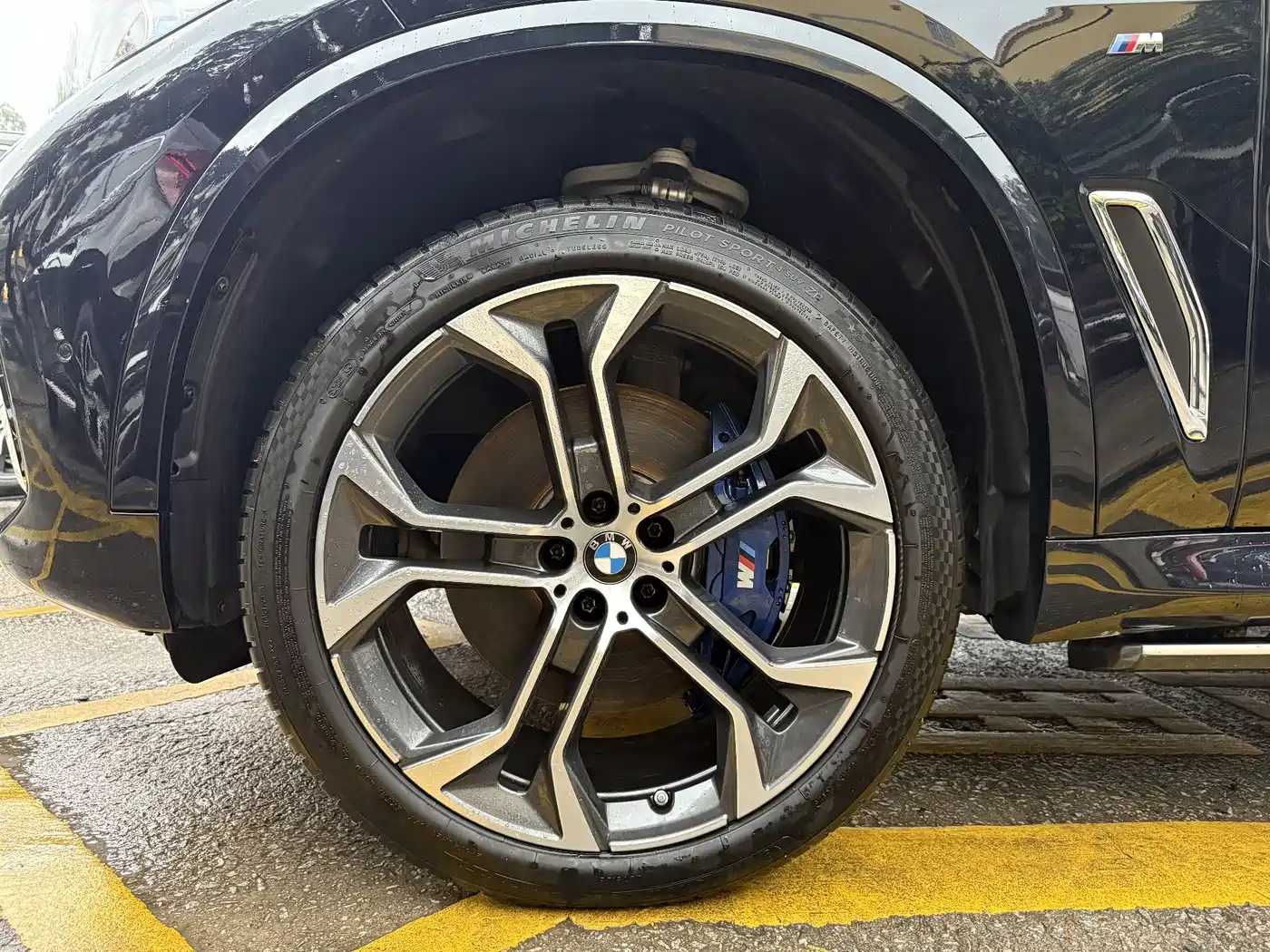 BMW X5 2022 xDrive 40Li Premium M Sport Package фото 19