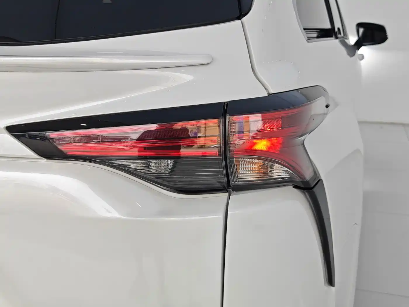 Toyota Granvia 2023 2023 2.5L Hybrid Comfort Edition