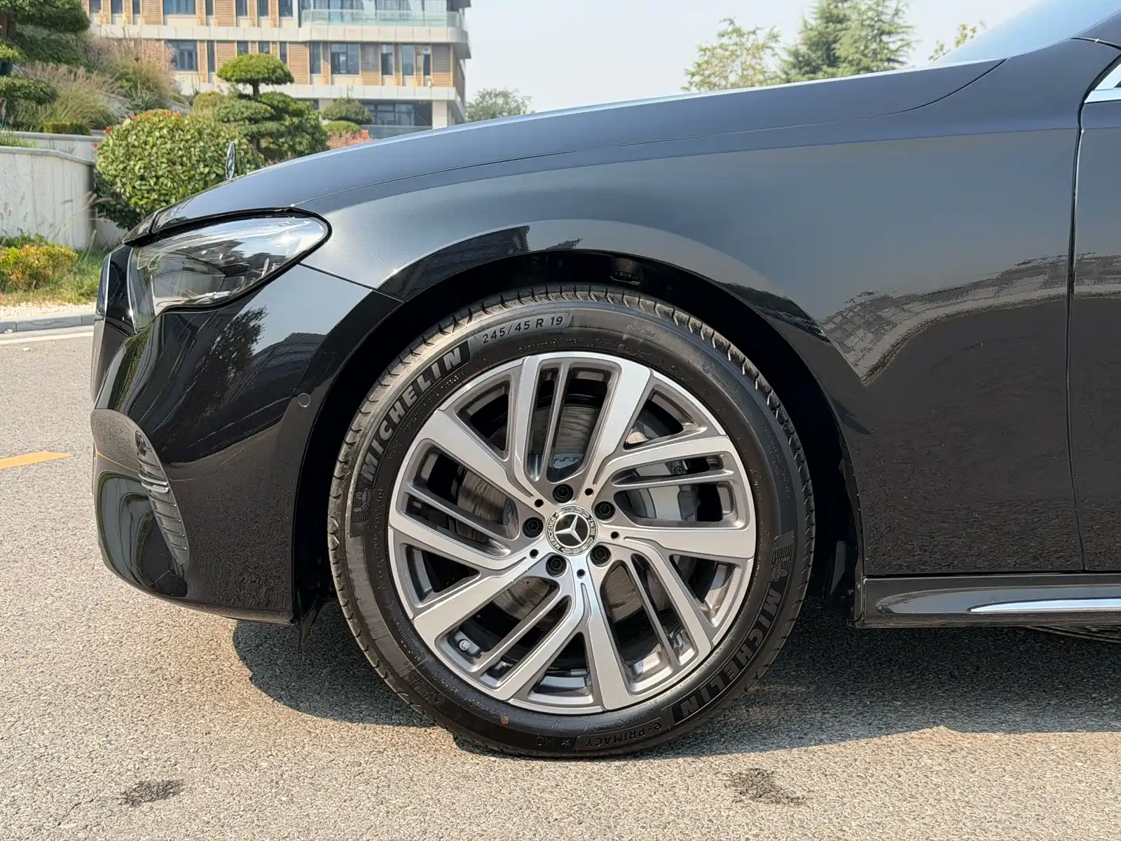 Фото 5 - Mercedes-Benz E-Class