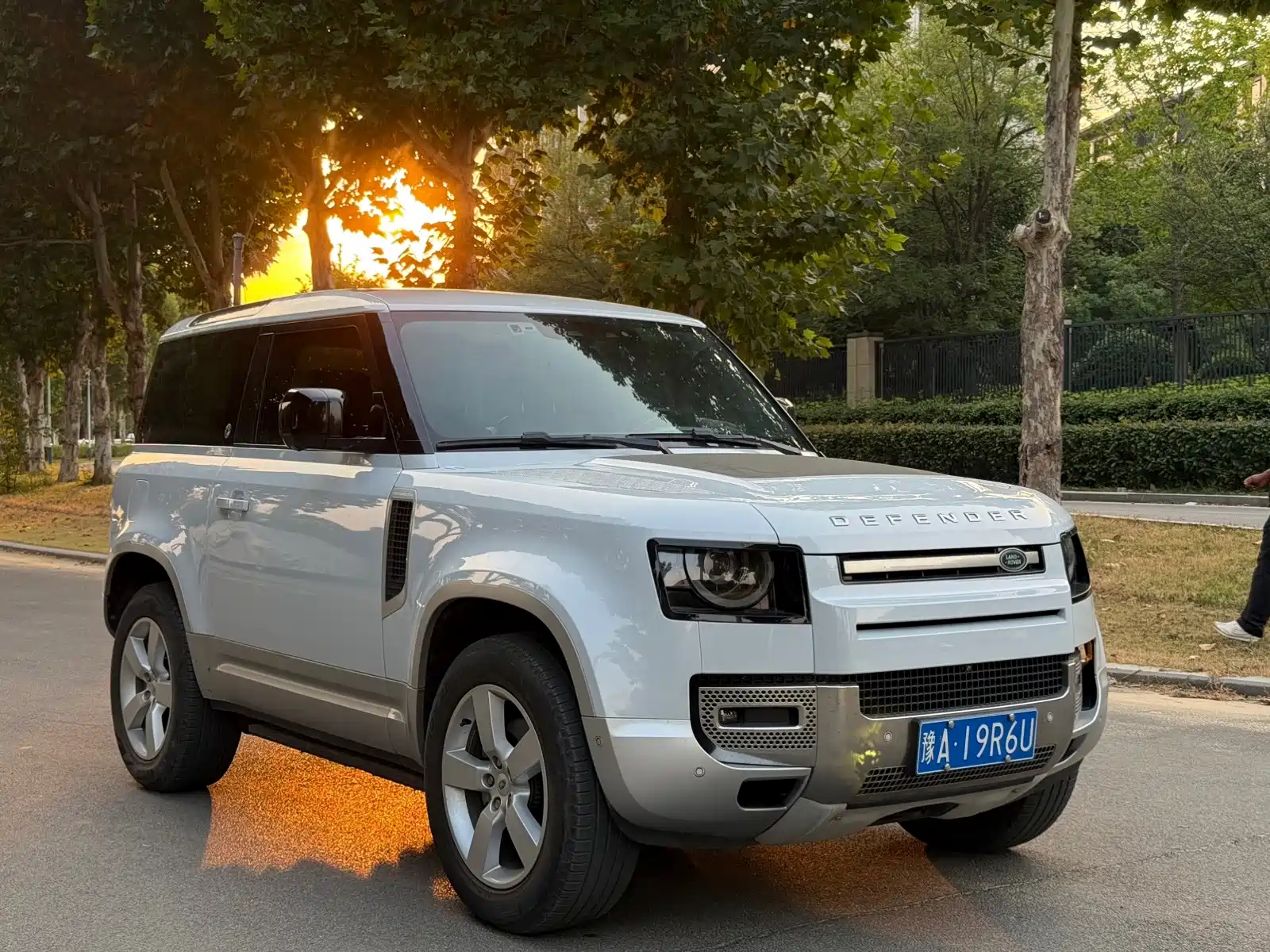 صورة 3 - Land Rover Defender