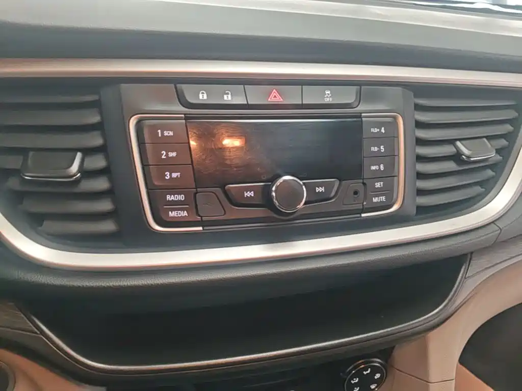 Фото 13 - Buick Excelle