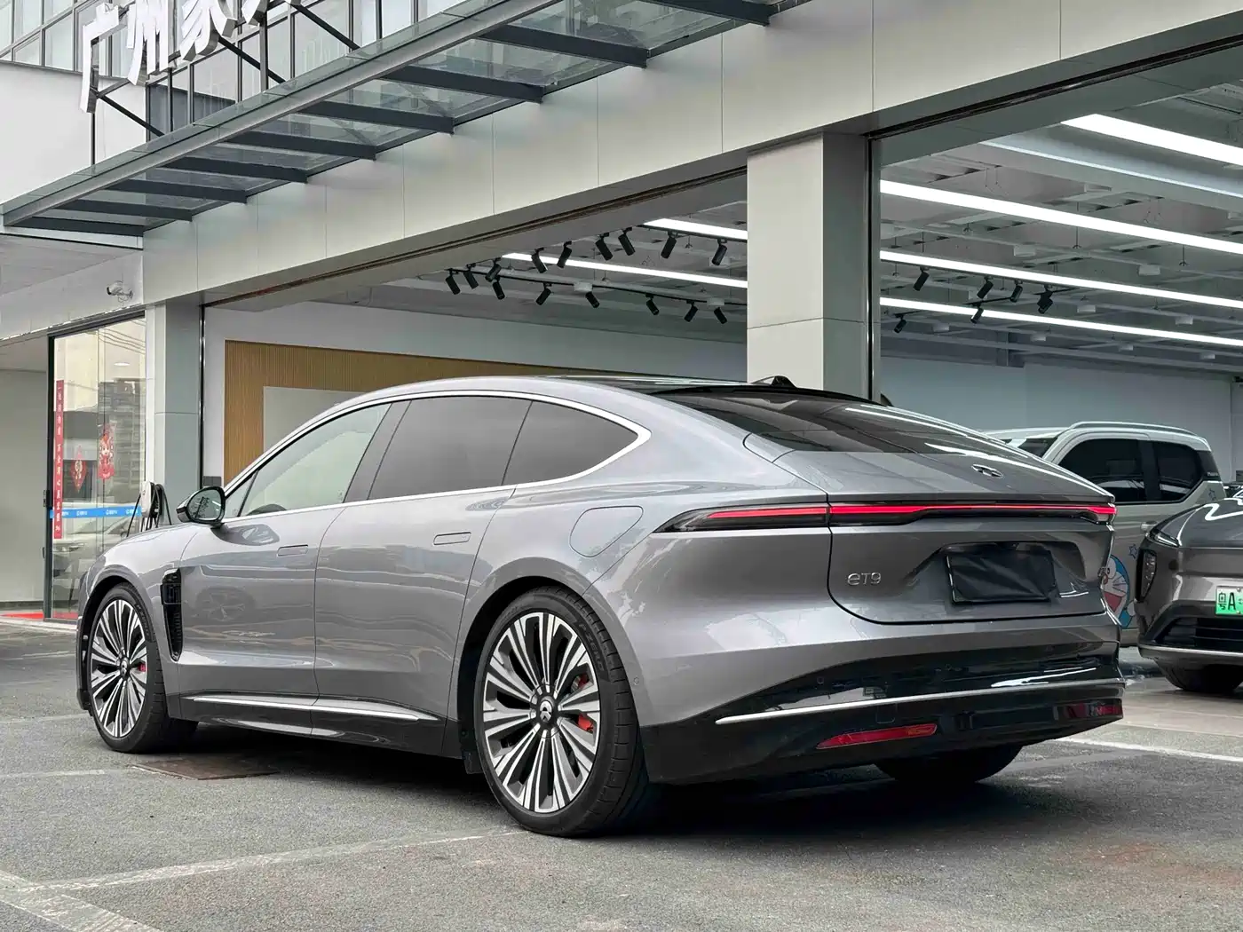 NIO ET9 2025 100kWh Signature Edition фото 5