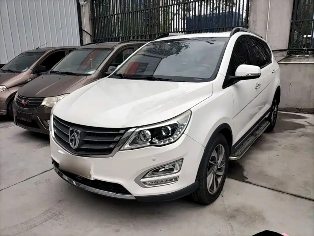 Baojun 560 2016 2016 1.8L iAMT Luxury