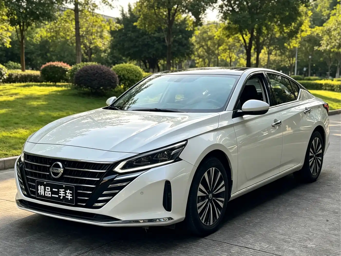 Nissan Teana 2025 2022 2.0L XL-Upr Premium Edition