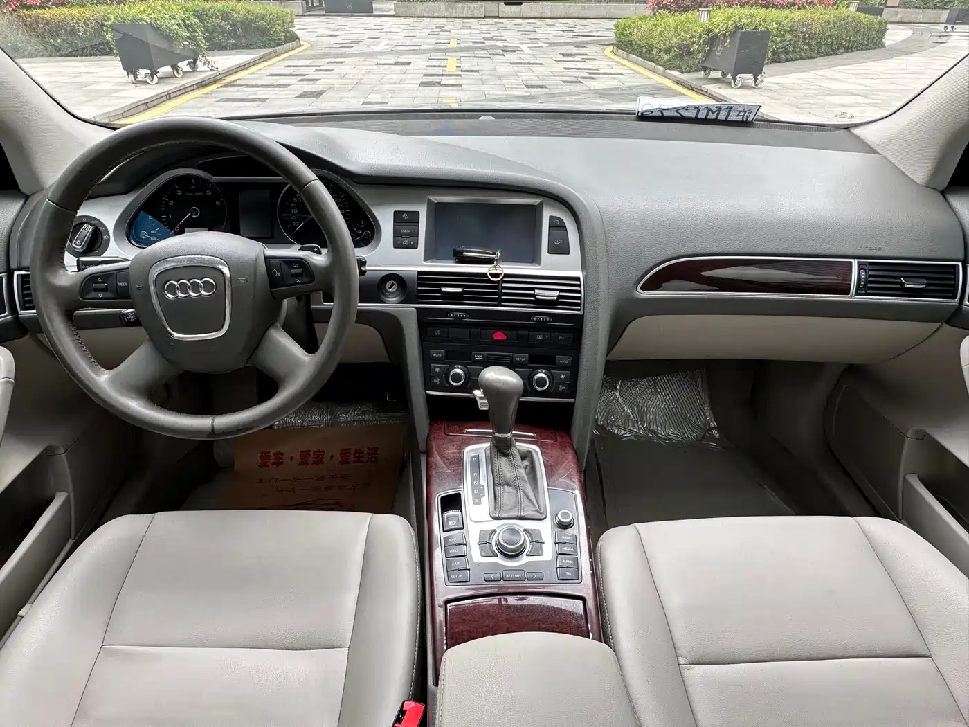 Audi A6L 2009 2.0 TFSI Automatic Standard фото 8