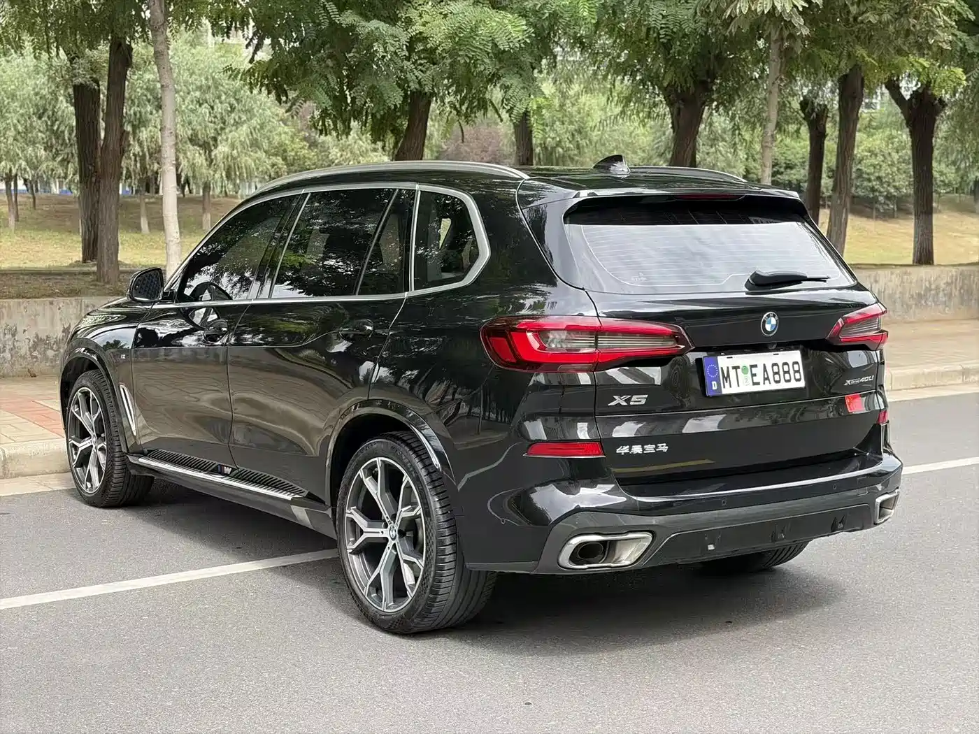 BMW X5 2022 2022 Model xDrive 40Li M Sport Package