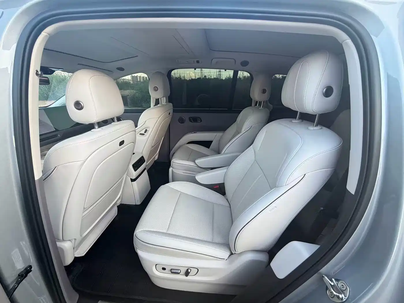 Li Auto Li i8 2025 2025 Standard Edition