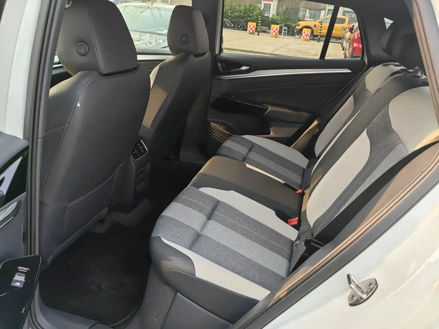 VOLKSWAGEN ID.4 CROZZ