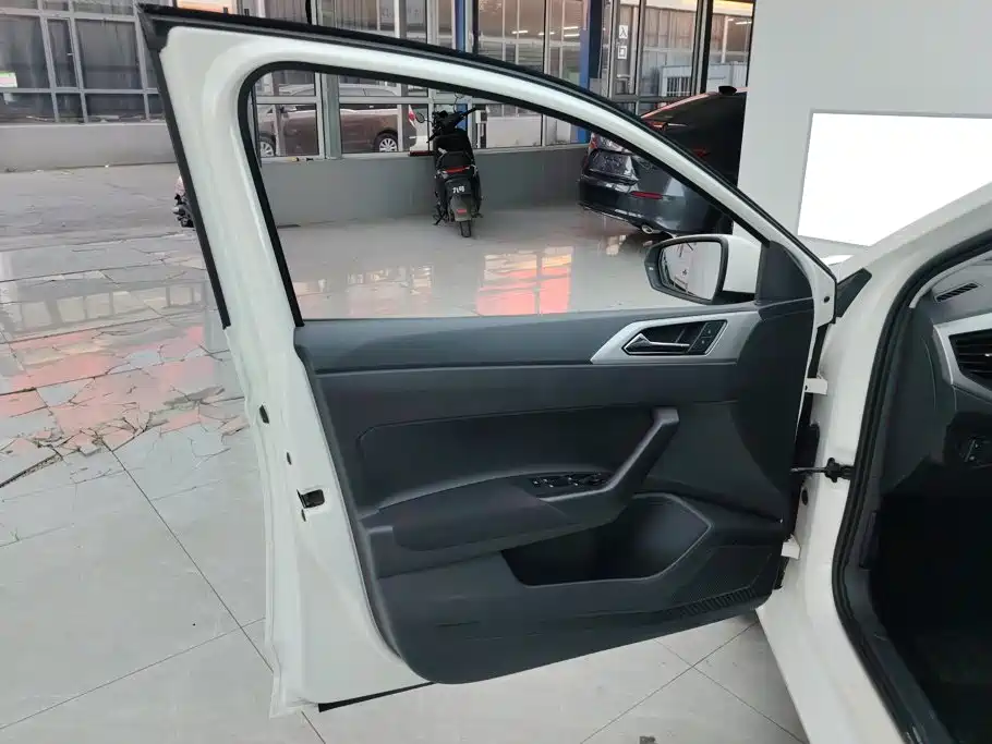 Volkswagen Polo 2023 2023 Plus 1.5L Automatic Panorama Enjoyment Edition