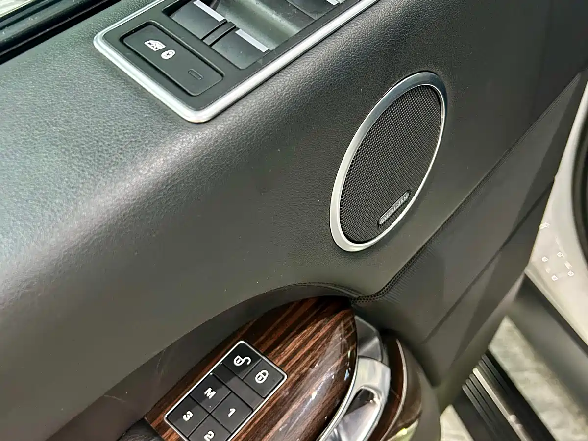 Land Rover Range Rover 2017 3.0 SC V6 Vogue фото 22