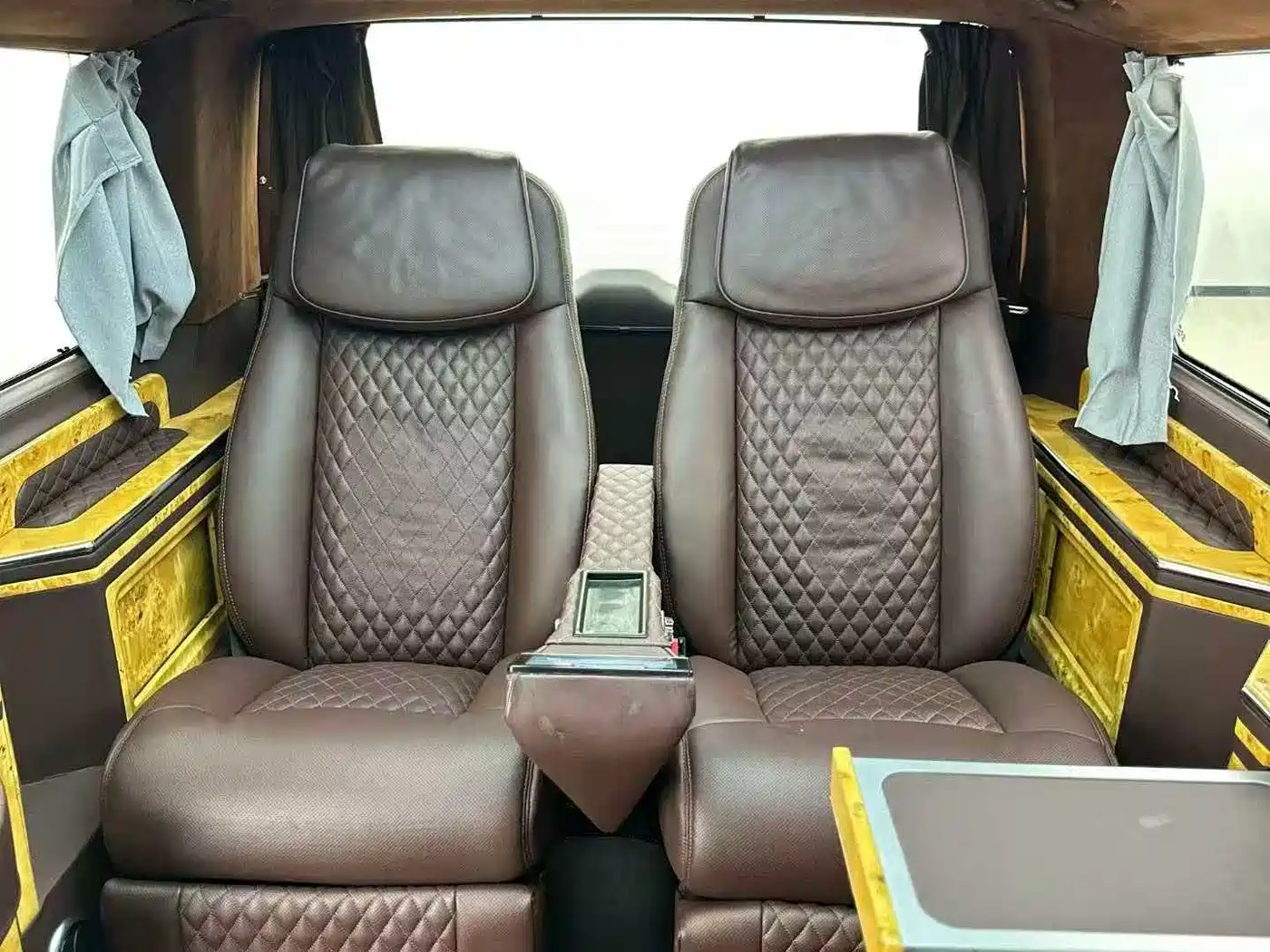 Volkswagen Caravelle 2014 2.0TSI 4WD Comfort Edition фото 8