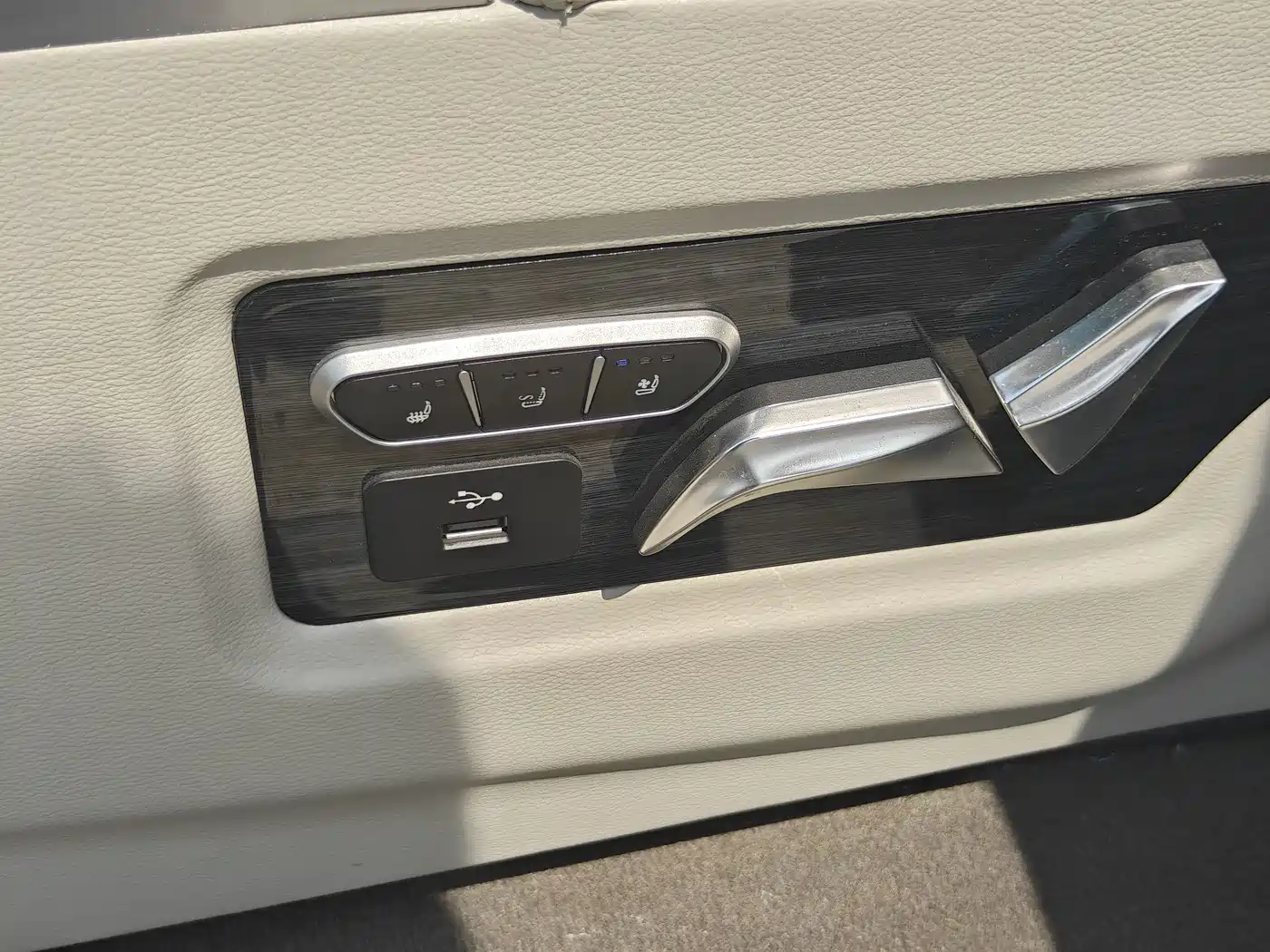 Toyota Sienna 2015 2015 3.5L 2WD LE