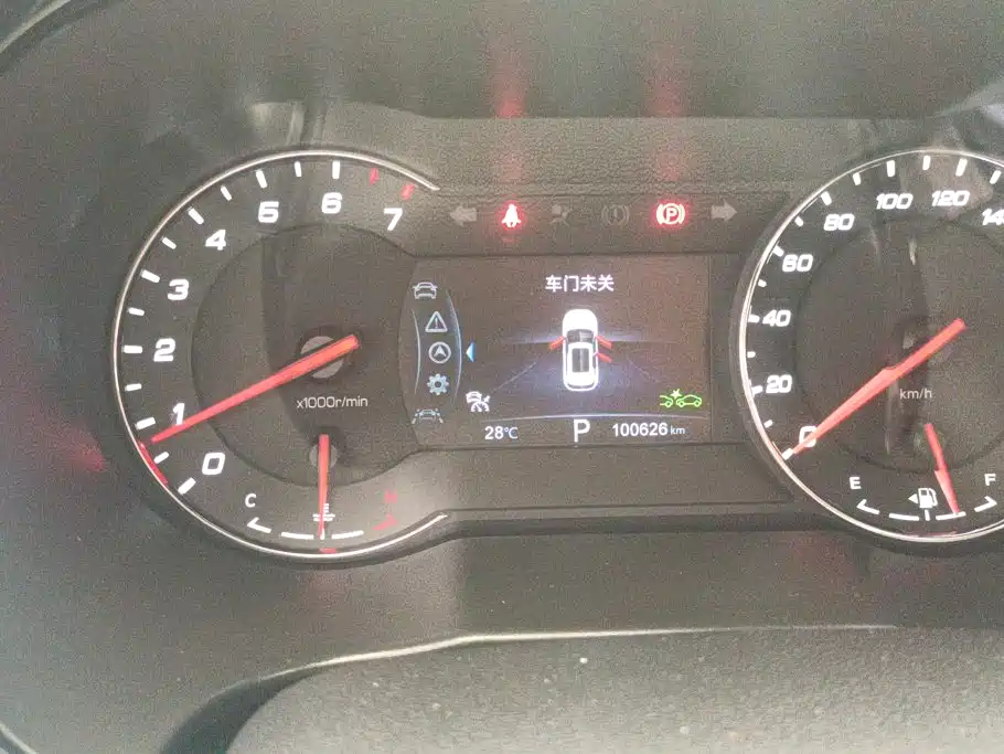 Changan CS35 PLUS 2018 2018 1.6L Automatic Cool Connect China V
