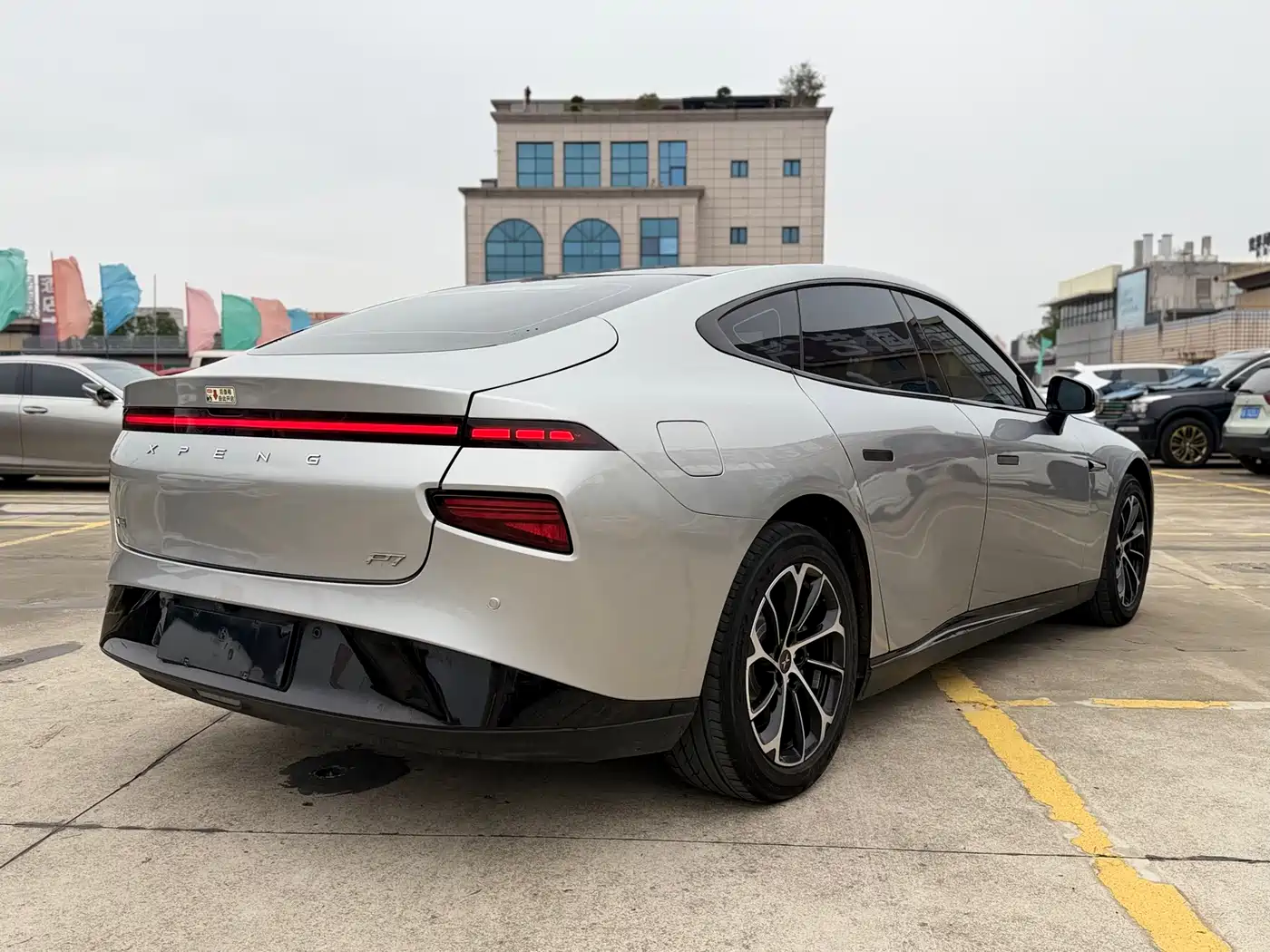 XIAOPENG P7