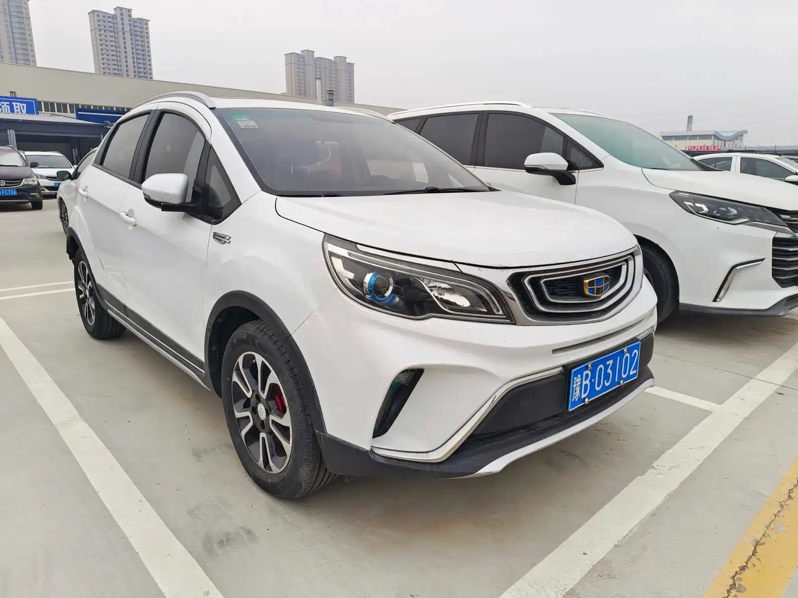 Фото 3 - Geely Vision X3