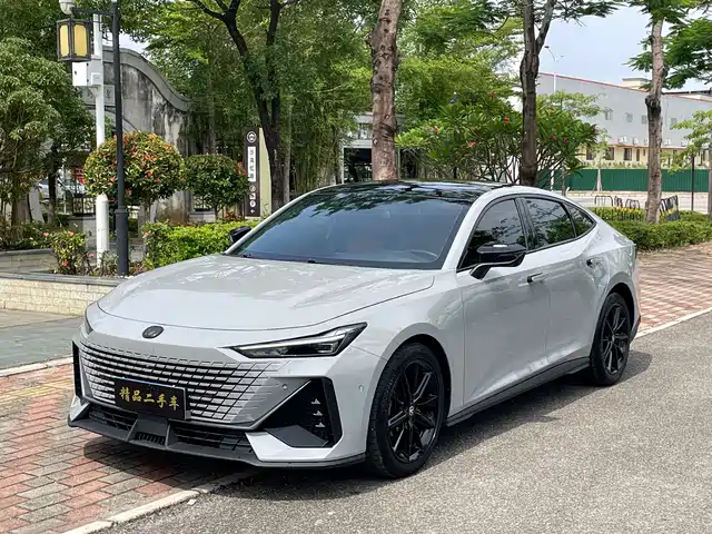 Changan UNI-V 2022 1.5T Premium Model