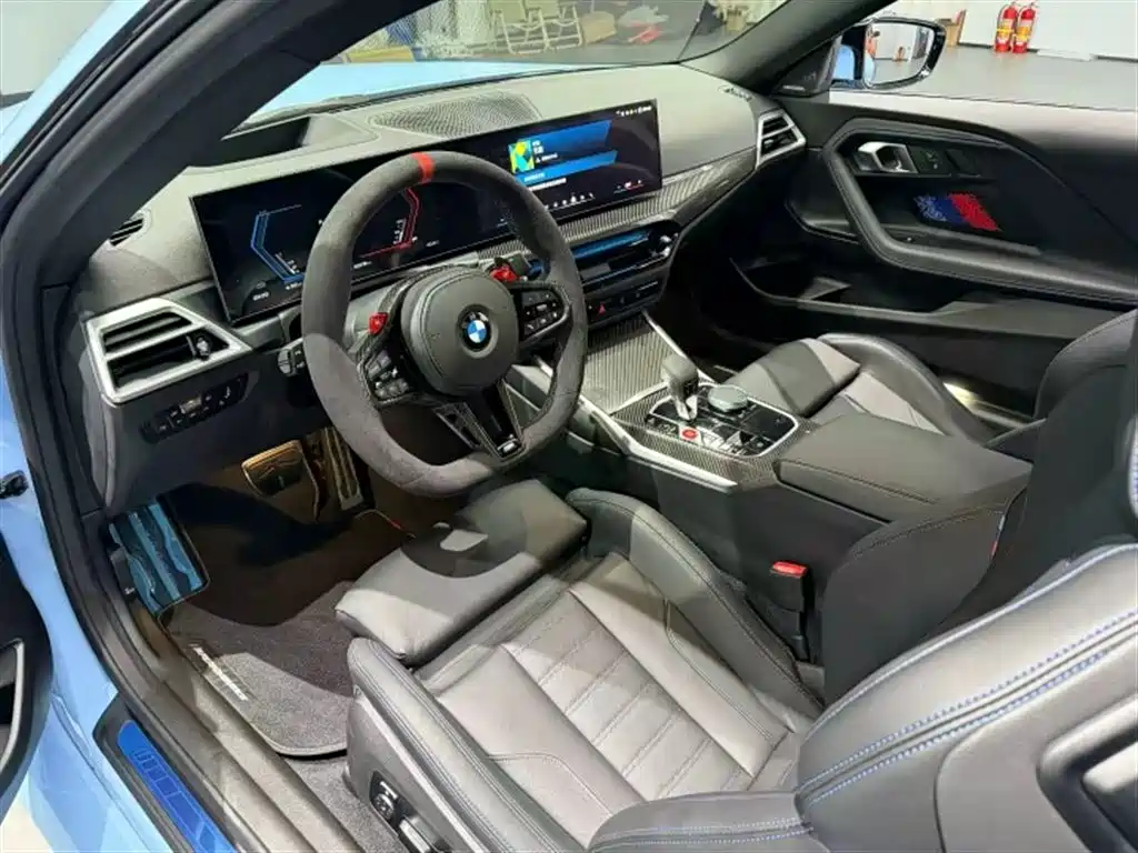 BMW M2 2024 M2 фото 7