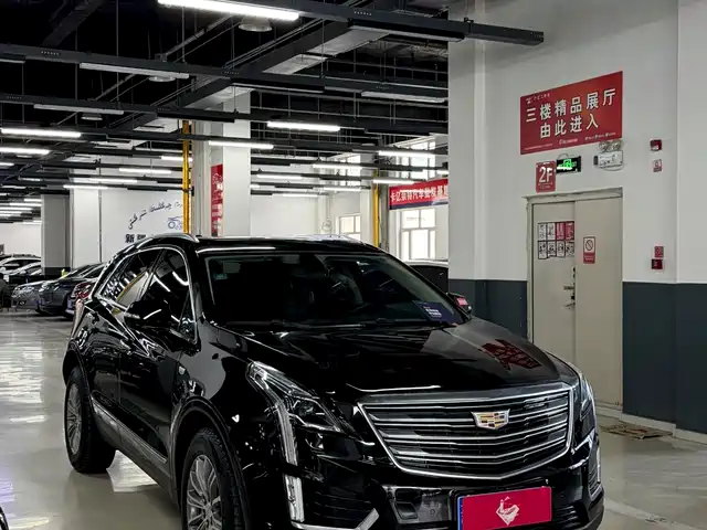 CADILLAC XT5