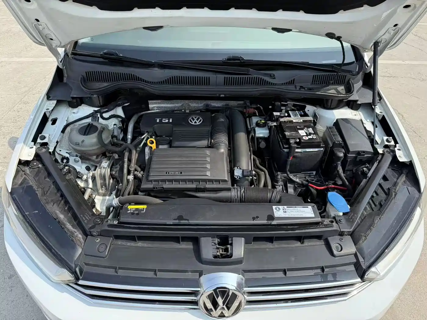 Volkswagen Golf Sportsvan 2018 230TSI Automatic Luxury фото 15