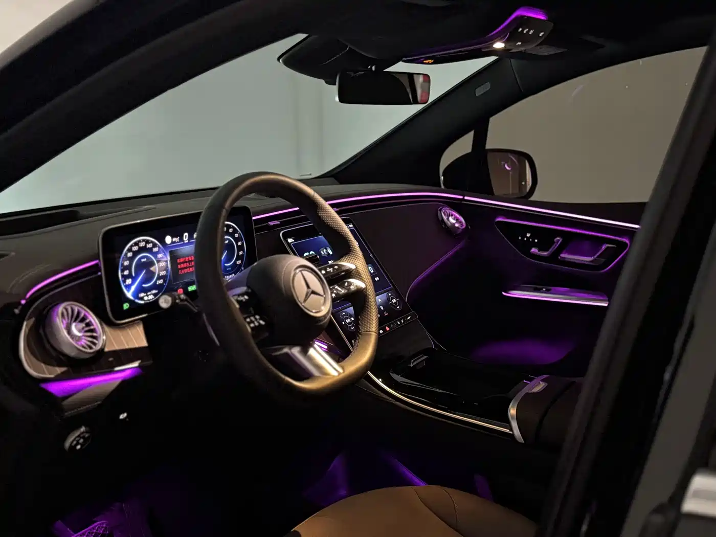 MERCEDES-BENZ EQE SUV