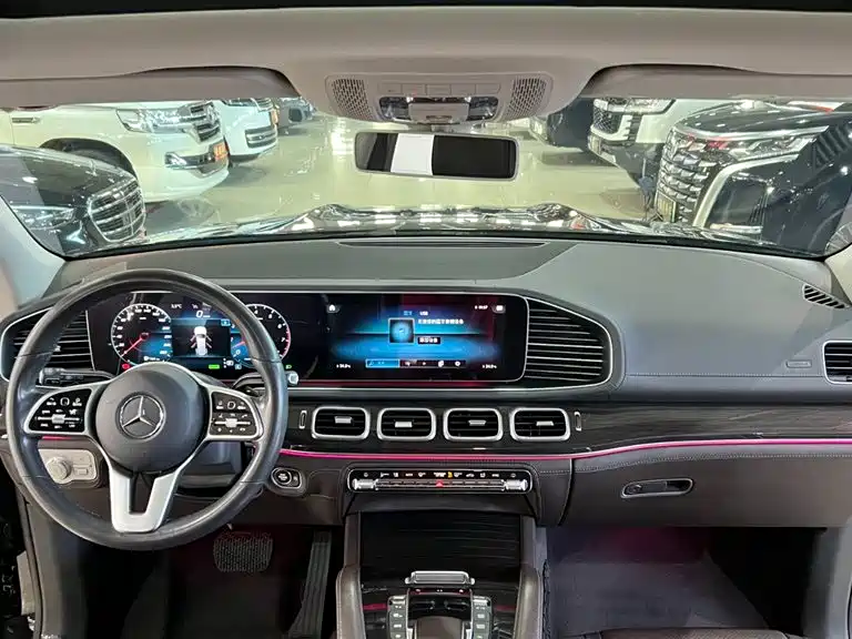 MERCEDES-BENZ GLS