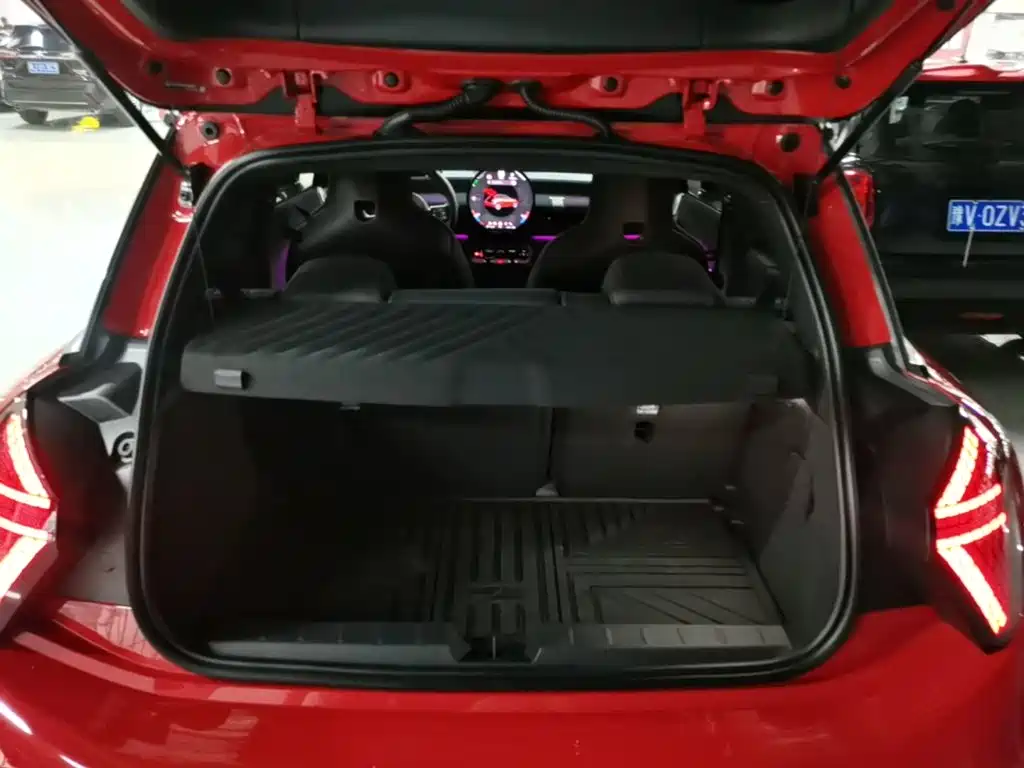 Фото 19 - MINI Electric MINI COOPER