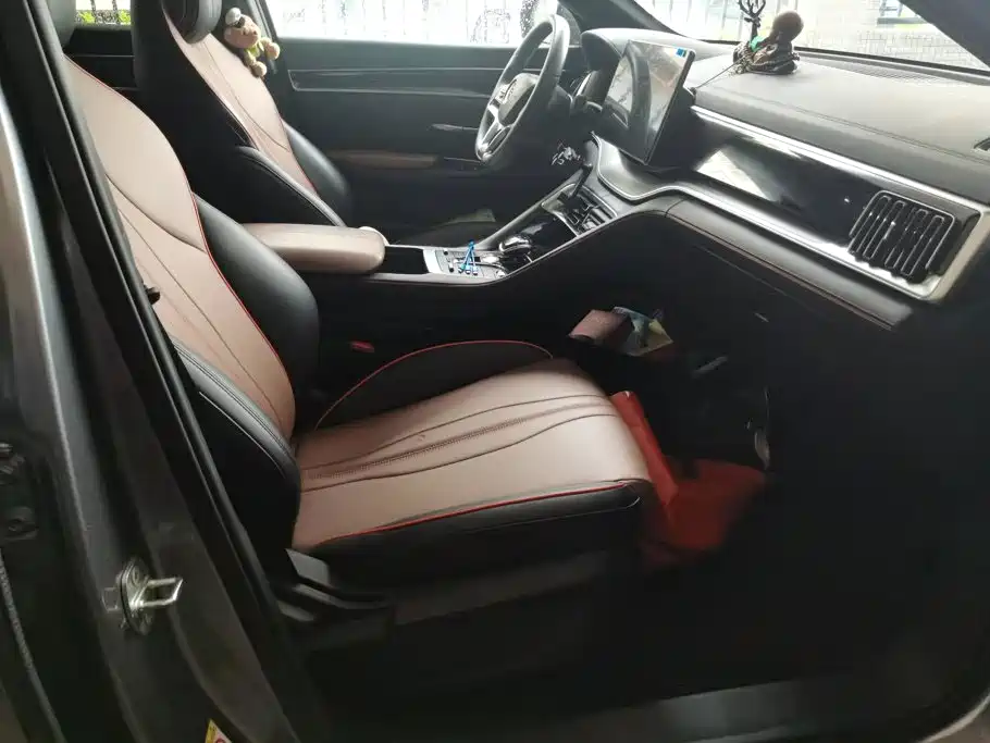 Фото 8 - BYD Song PLUS