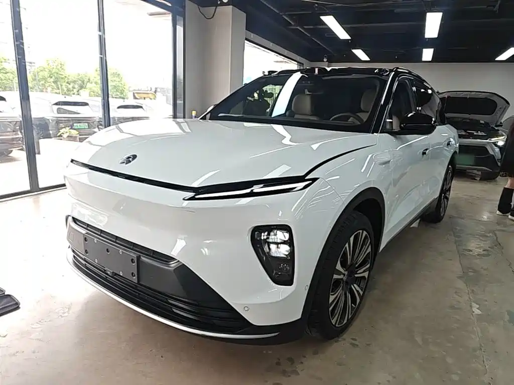 NIO ES8 2023 75kWh Executive Edition