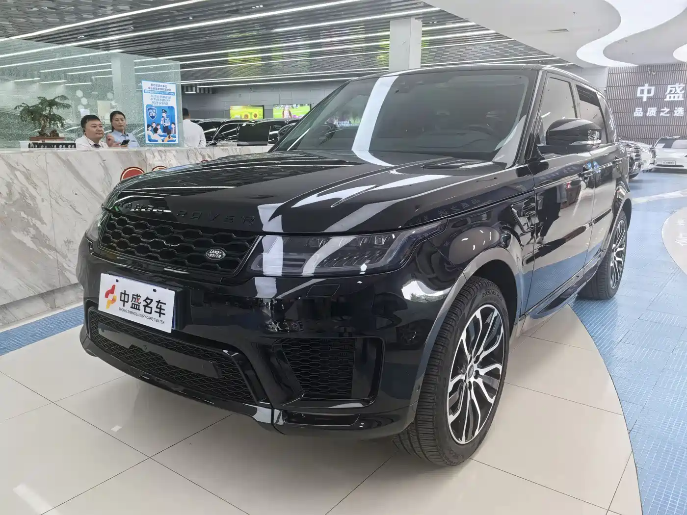 Фото 1 - Land Rover Range Rover Sport