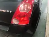 Photo 8 - Suzuki Swift