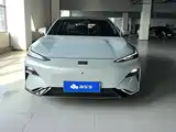 Фото 2 - Geely Galaxy Galaxy E8