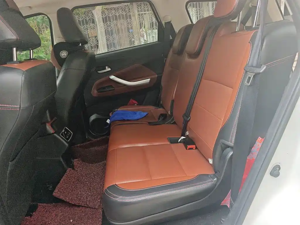 BAIC Huansu S3 2016 2016 S3L 1.5L Manual Premium