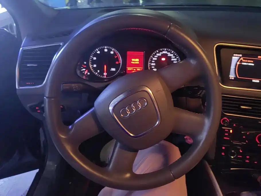Audi Q5 2011 2011 2.0TFSI Technology