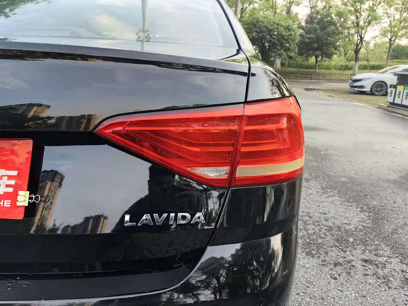 Volkswagen Lavida 2017 1.6L Automatic Trend Edition фото 16