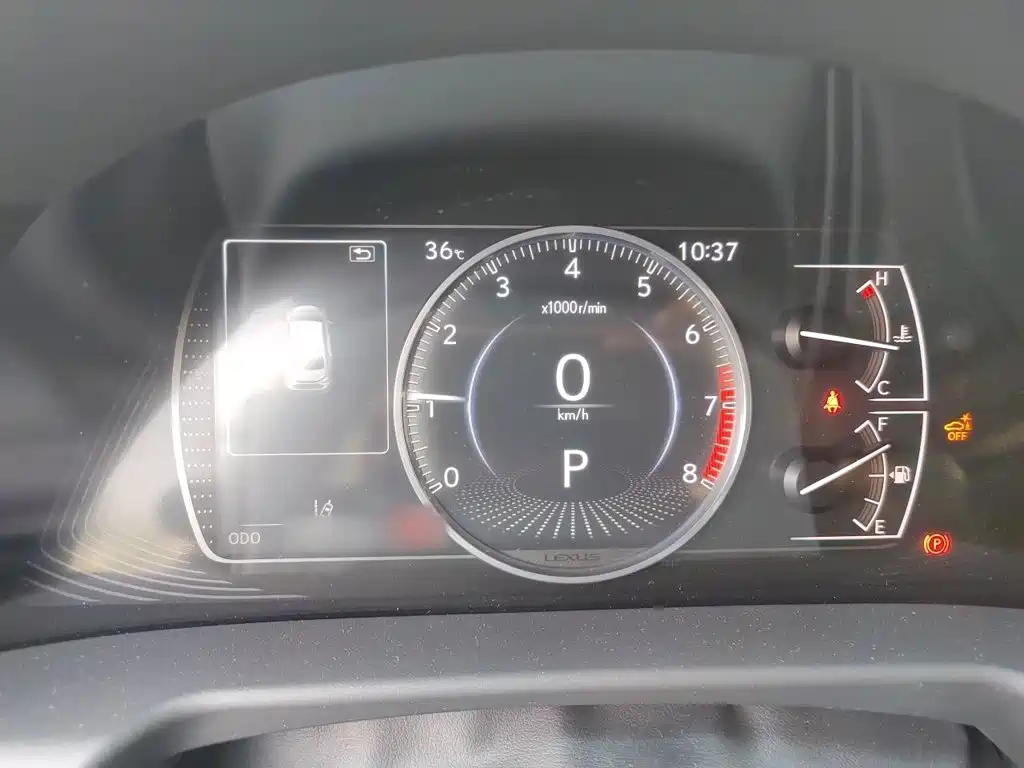Фото 4 - Lexus ES