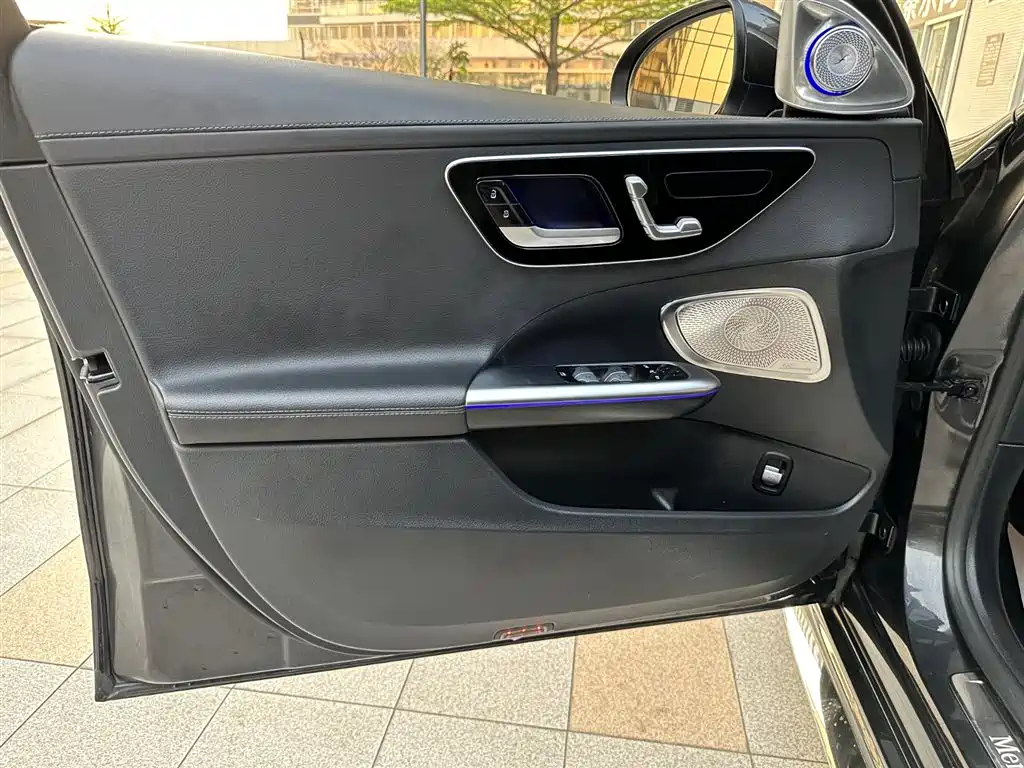 Mercedes-Benz C-Class 2023 C 260 L Sport фото 23