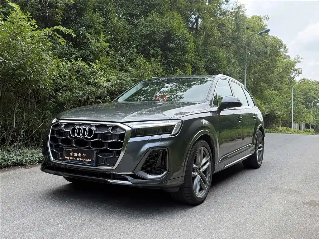 Audi Q7 2025 2025 55 TFSI quattro S line Sport