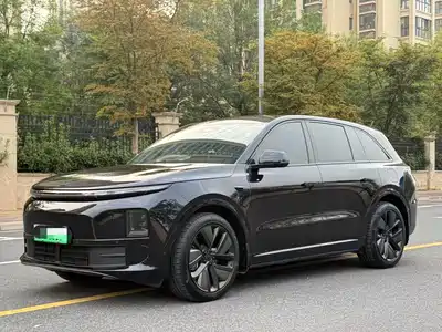 Li Auto L6