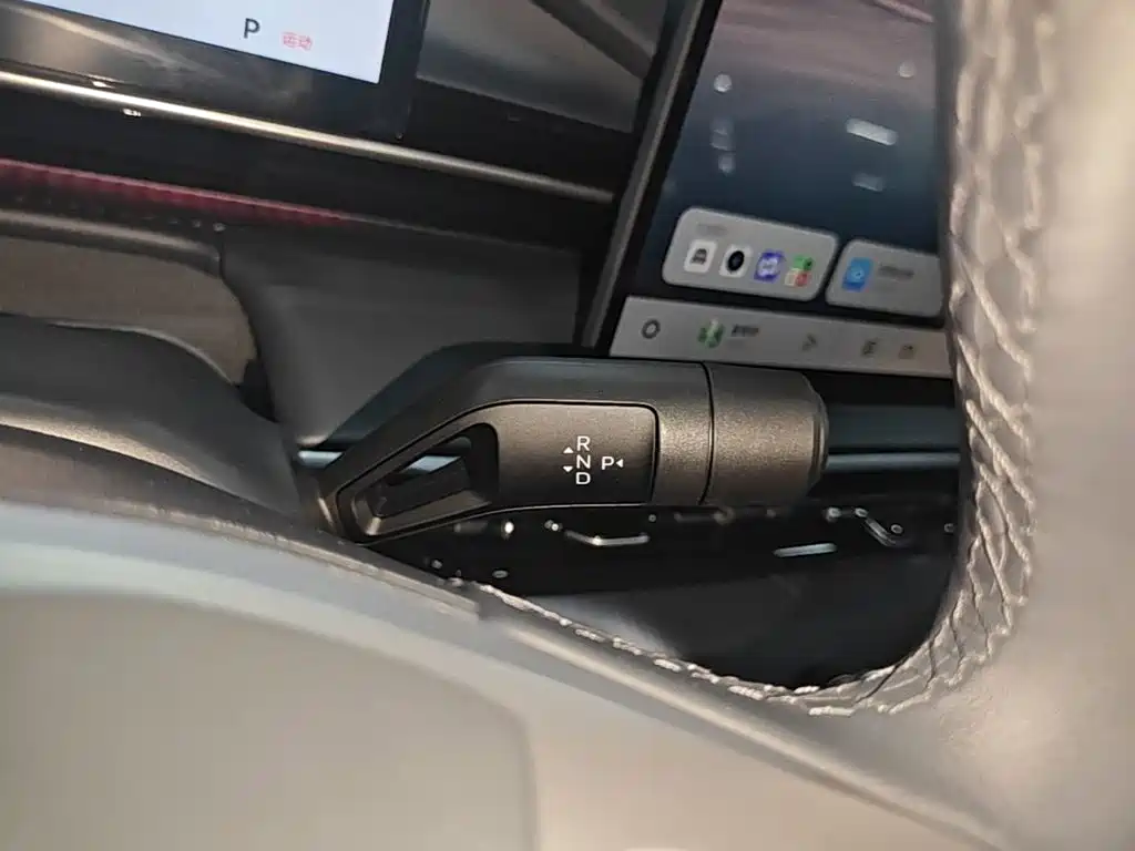 Photo 14 - Geely Galaxy Galaxy E5