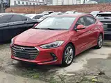 Фото 1 - Hyundai Elantra
